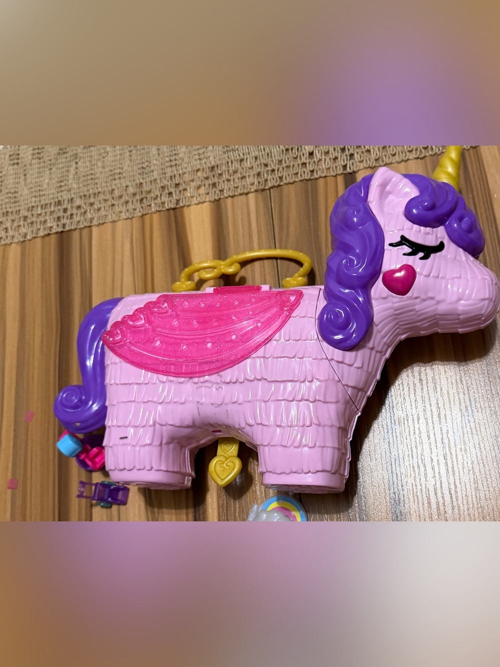 Polly Pocket Unicorn Party Pinata Playset Carry Case 2019